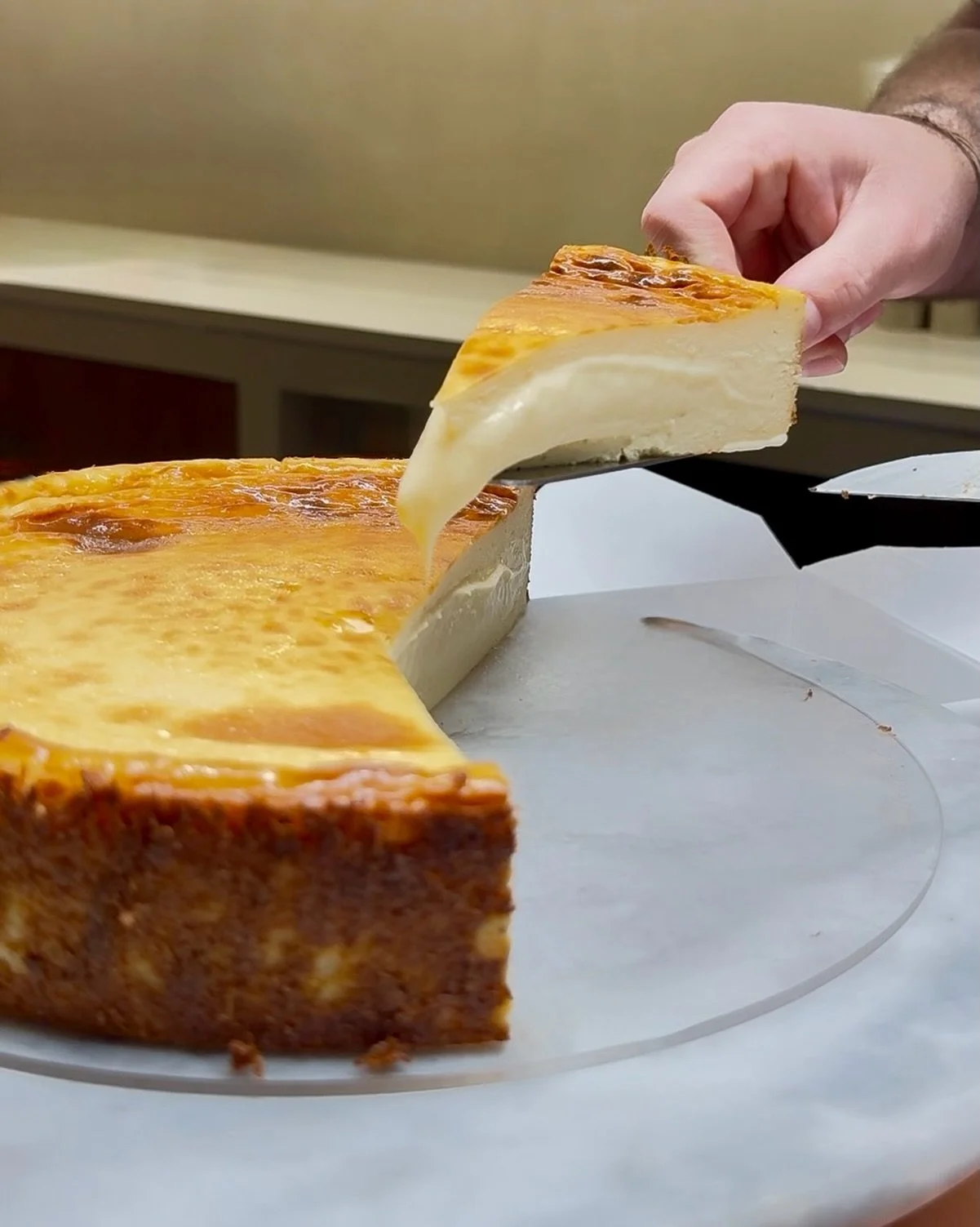 🍰 &iexcl;Nuestras cheesecakes te est&aacute;n esperando!
Ven a disfrutarlas y prep&aacute;rate&hellip; este mes llegan sabores nuevos y muchas sorpresas.

&mdash;&mdash;&mdash;&mdash;&mdash;

🍰 Les nostres cheesecakes t&rsquo;estan esperant!
Vine a