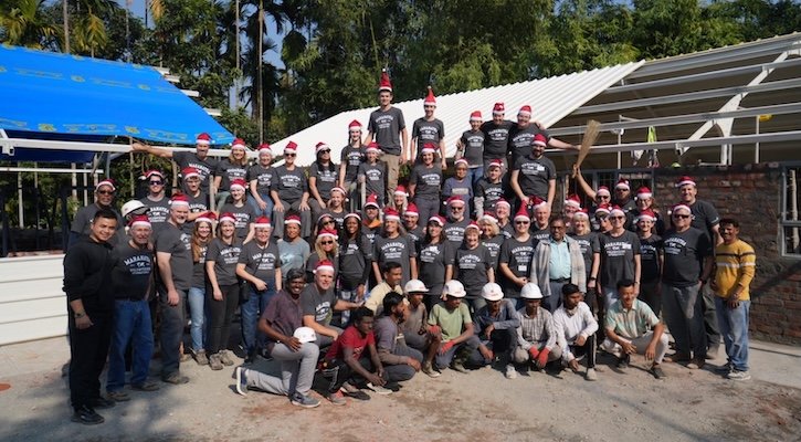 Famílias começam 2026 de forma muito especial na Índia