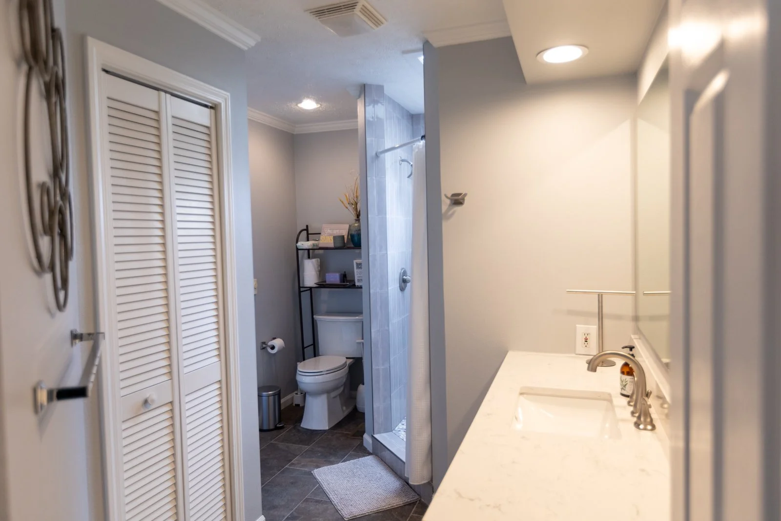 pranaridge-bath1-9357.jpg