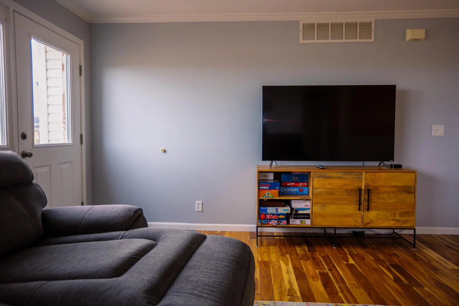 pranaridge-livingroom-9395.jpg