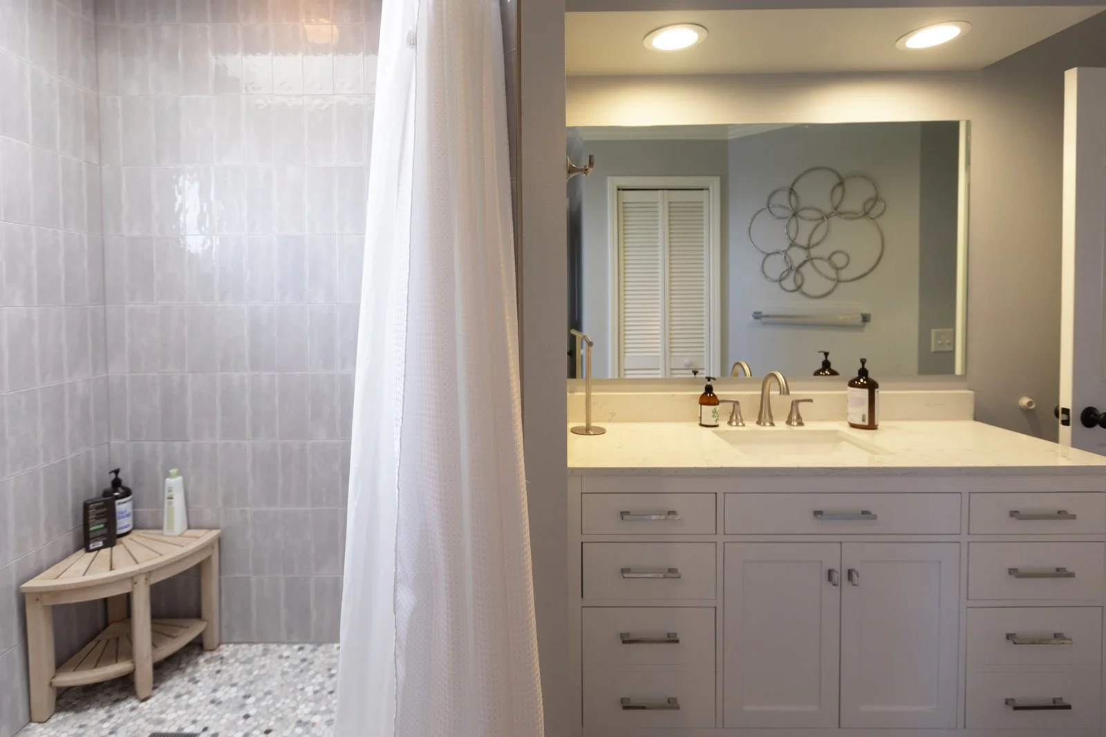 pranaridge-bath1-9356.jpg