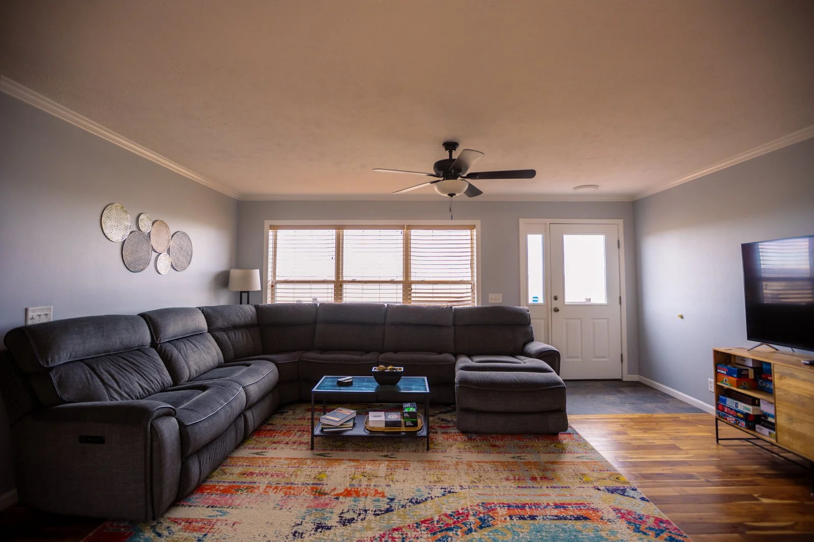 pranaridge-livingroom-9392.jpg