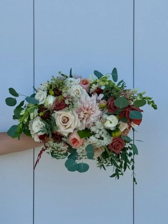 Cafe+au+Lait+Dahlia+Bridal+bouquet.jpg