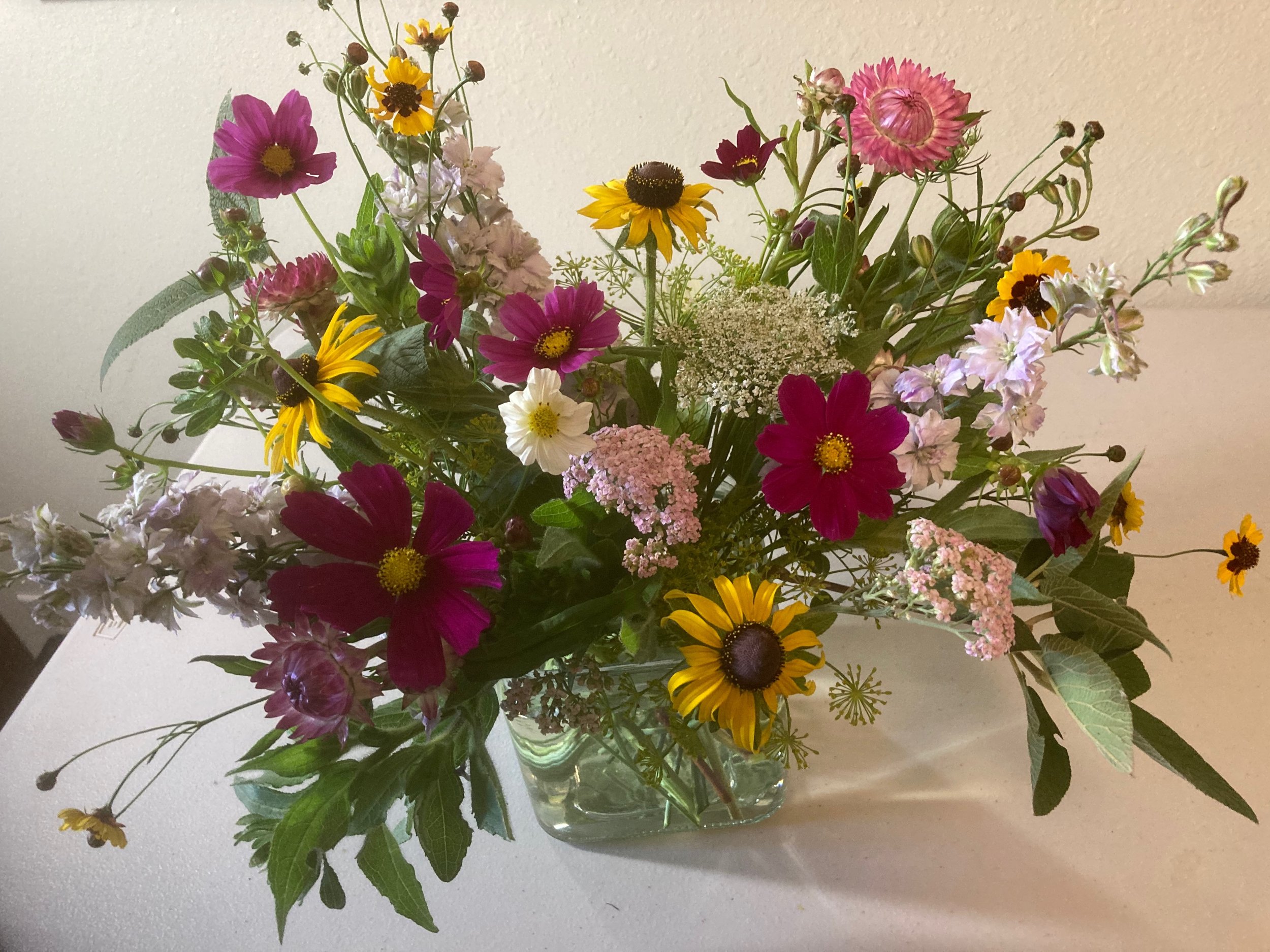 Seasonal Flower Arrangement (Medium)