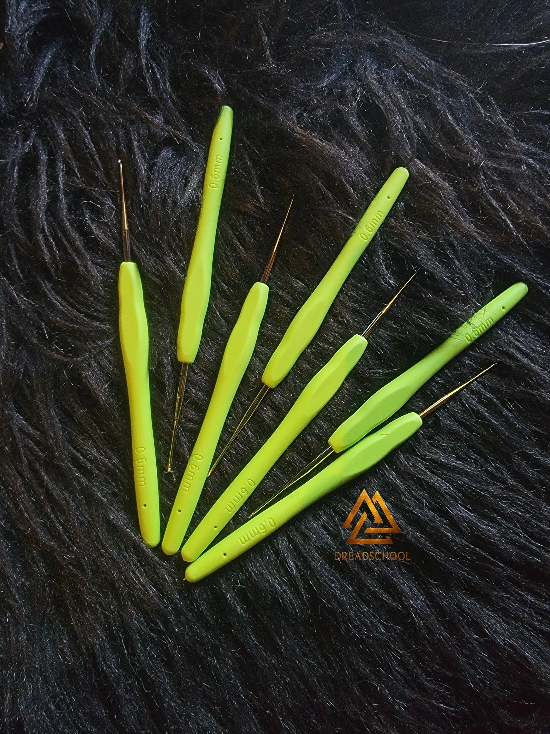 0.6 (lime green)