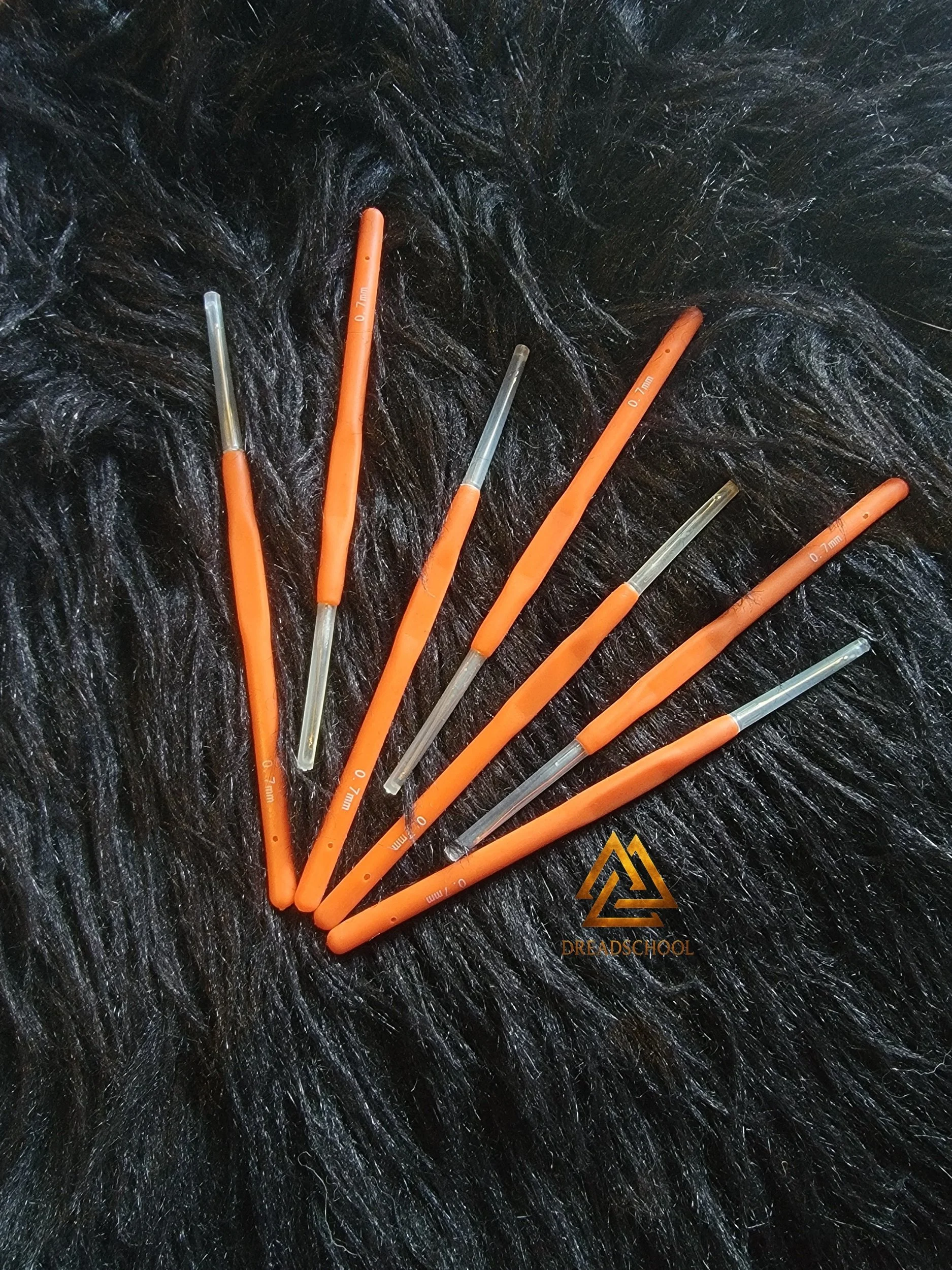 0.7 (orange)