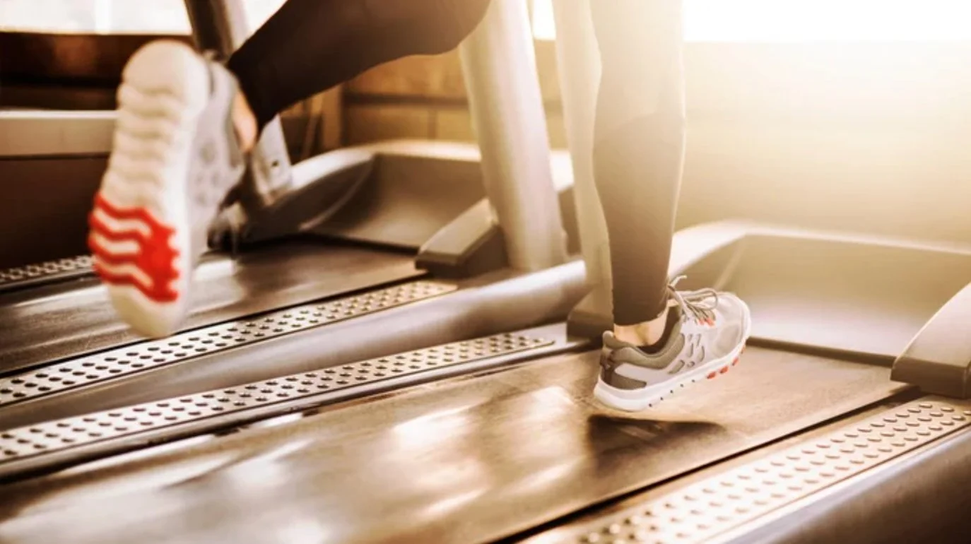 treadmill running feet