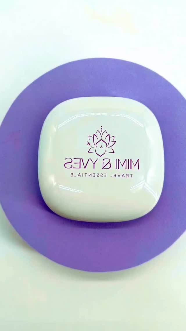 Our newest chargeable mirrors come with three different light temperature settings. They are both small and compact, perfect for doing makeup or touchups on the go!
#travelessentials #worldtraveler #beautyhaul #smallbusiness #mimiandyves #vacation #g