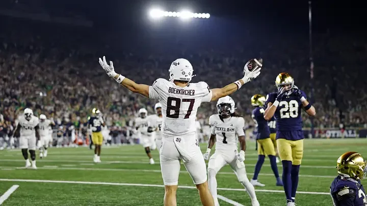 Texas A&amp;M Stuns Notre Dame 41-40 on Late Touchdown