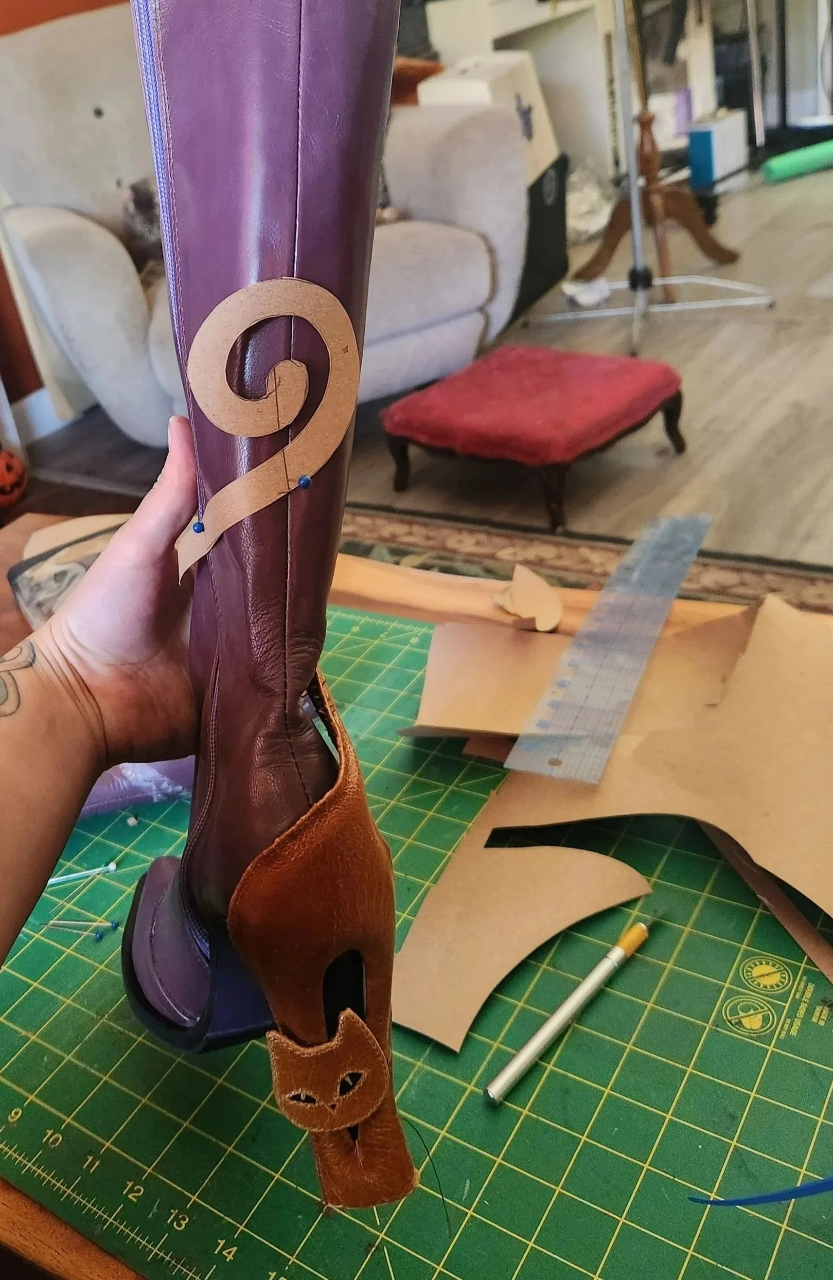 Deciding cat and tail placement