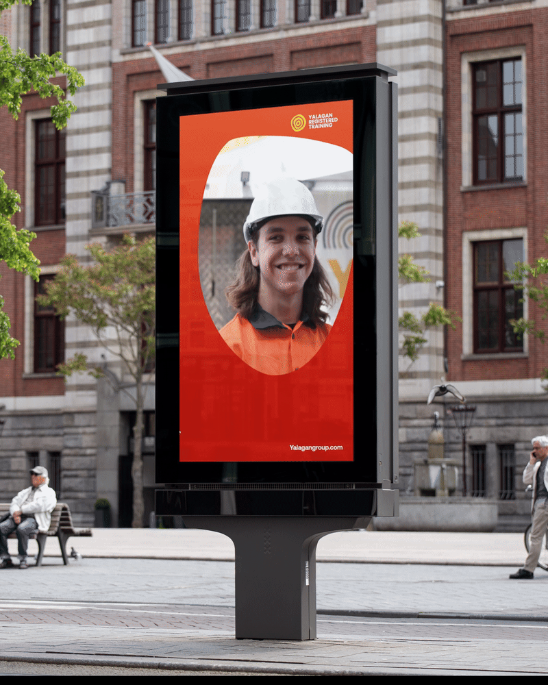 66909dc96906d65f1ebe39b8_3-HM_POSTER_005-ezgif.com-video-to-gif-converter (2).gif
