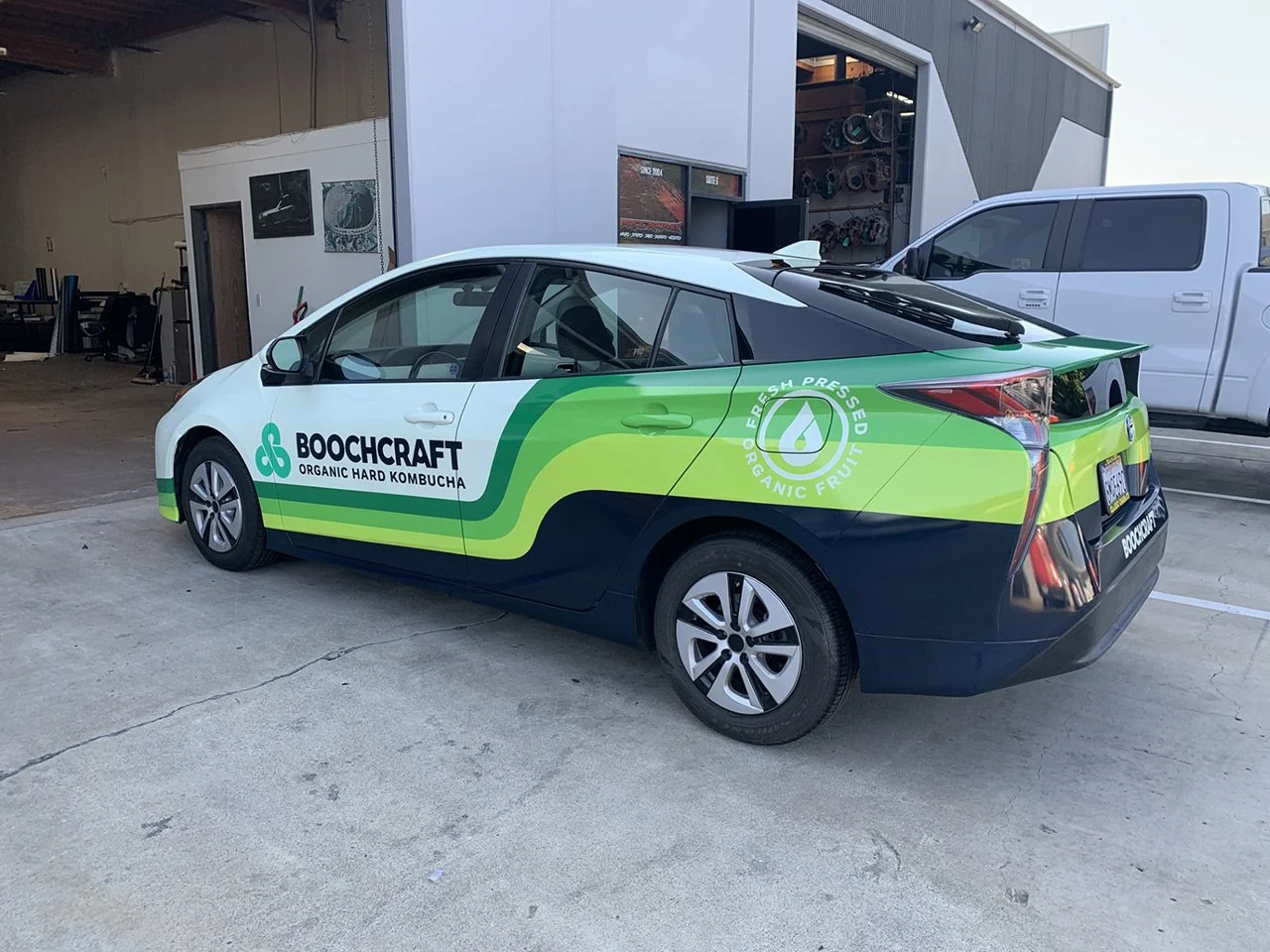 boochcraft-prius-green-fleet-wraps.jpg