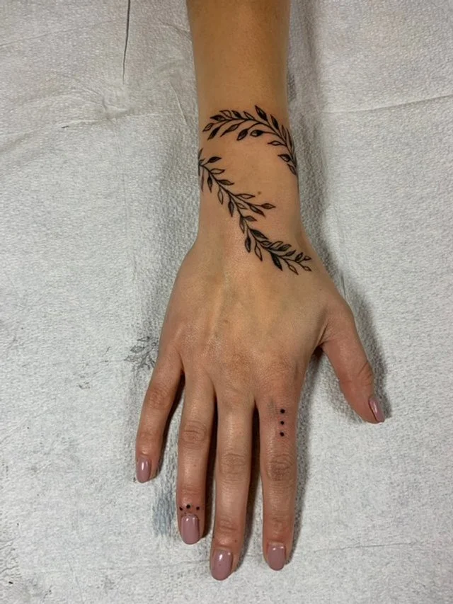 vinewraptatt1.jpg