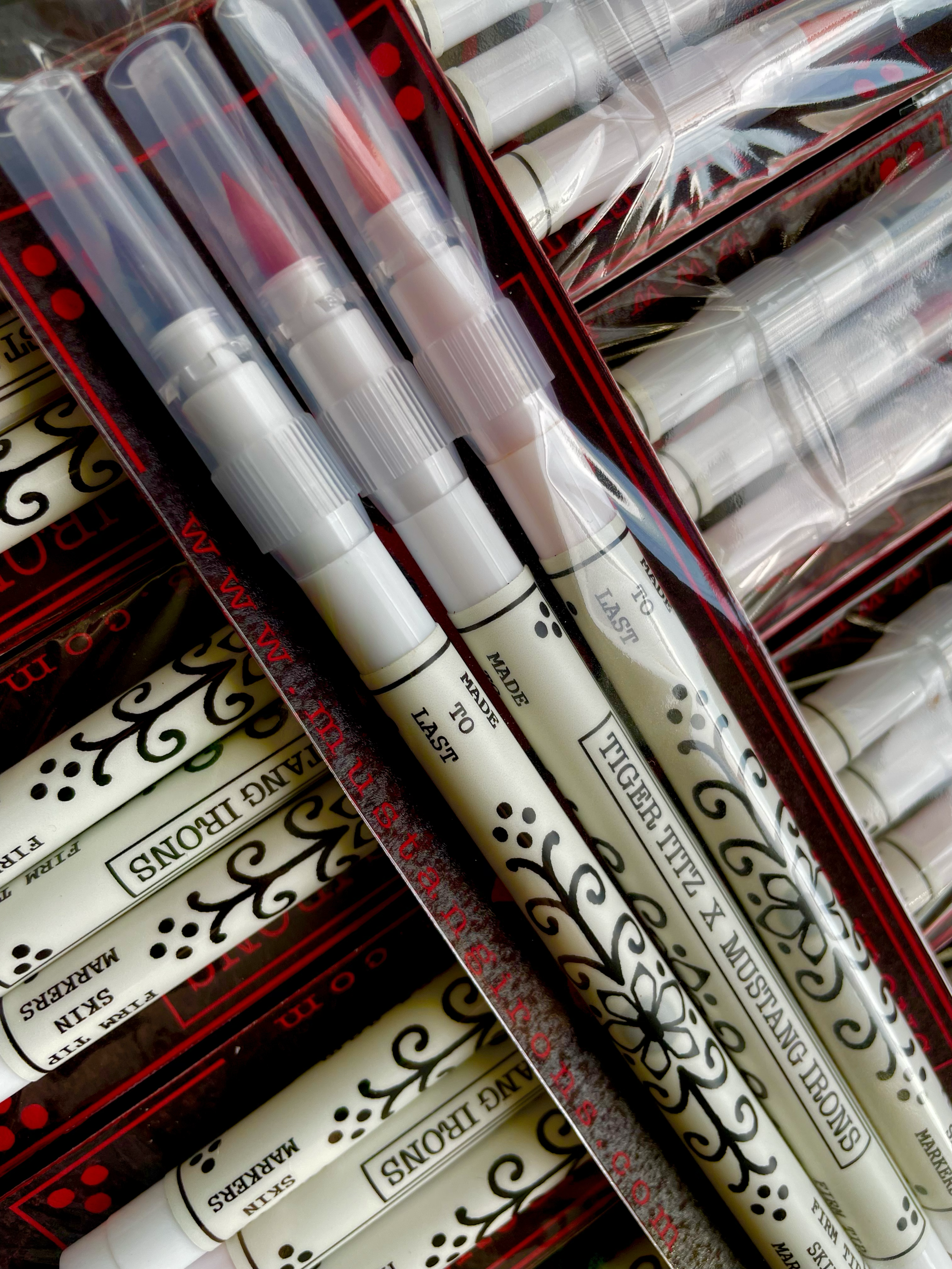 TIGER TITZ Collab - Firm tip Ornamental skin markers