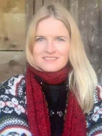Lara Cowan - Botanic Shed