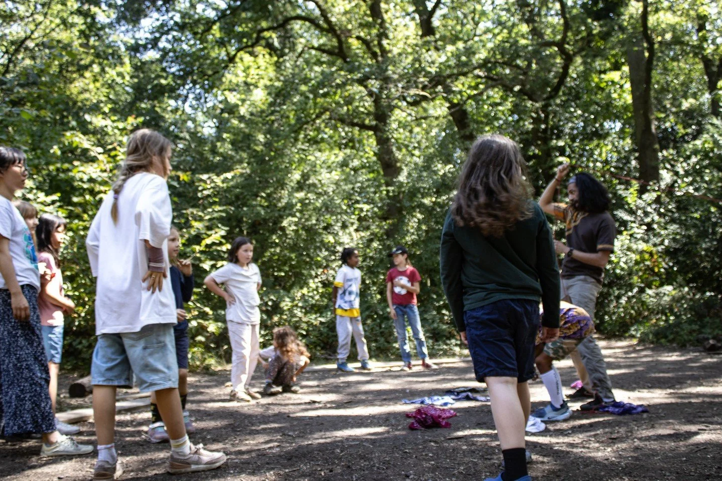 🍂 autumn forest camp - two places left

october 26-30th - east london e11
3, 4 or 5 days available - 10.15am to 3.15pm
ages 6-11 (siblings either side welcome)
15 children - 1:5 expert facilitator ratio

fire skills, foraging, wild cooking, shelter 