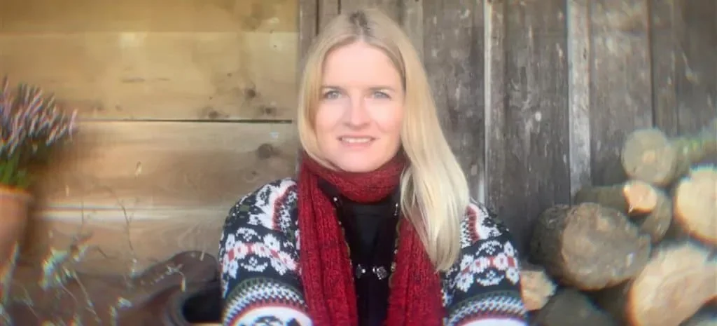 lara cowan - botanic shed