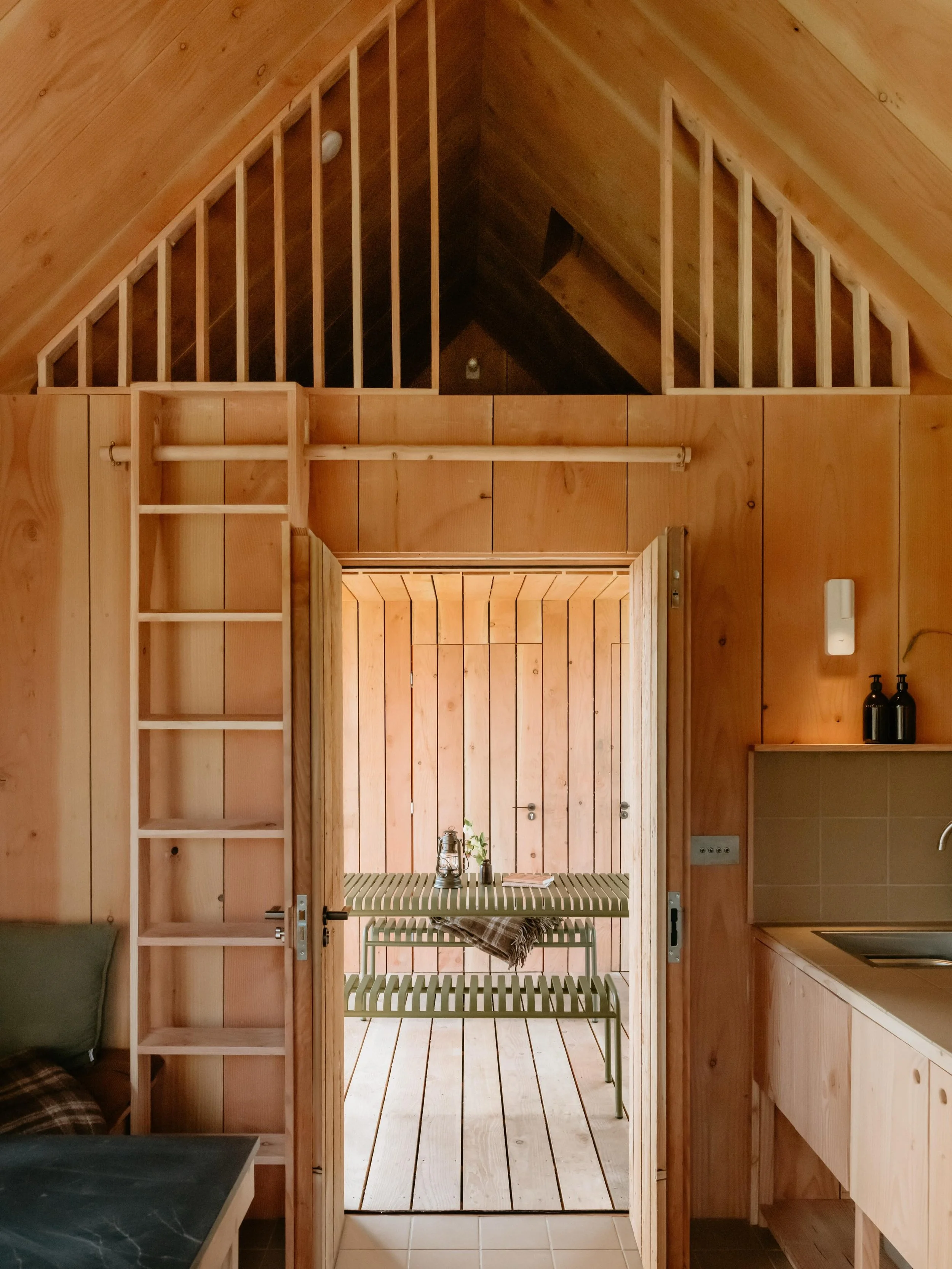 Close the doors and cosy up for the night, slide them wide open and bask in the morning rays, chilly wind coming from the East but glorious sun- no problem, hunker down in the perfect inside outside space of The Pitmiddle Hut. Scotland can be a littl