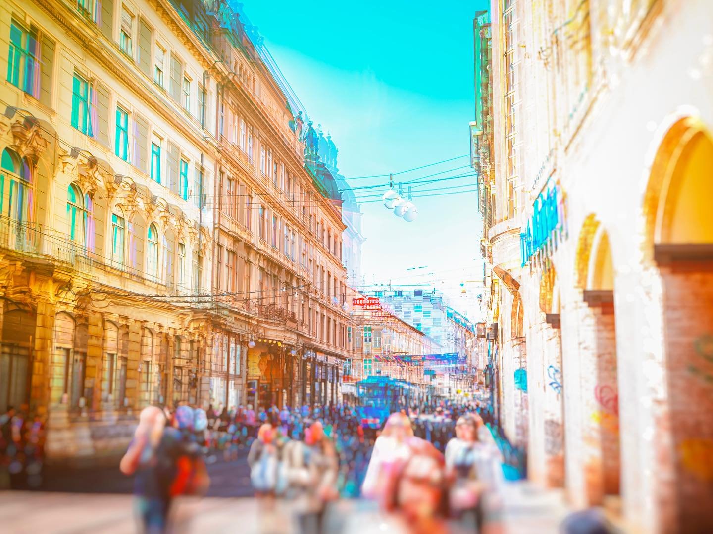 Zagreb ✨

#zagreb #beautifulzagreb #croatia #hrvatska #hrvatska🇭🇷 #art #artwork #artphotography #photoart #kunst #kunstfotografie #city #cityphotography #view #sundowner #travelgram #visitzagreb #lovezagreb #zagrebcroatia🇭🇷 #spring