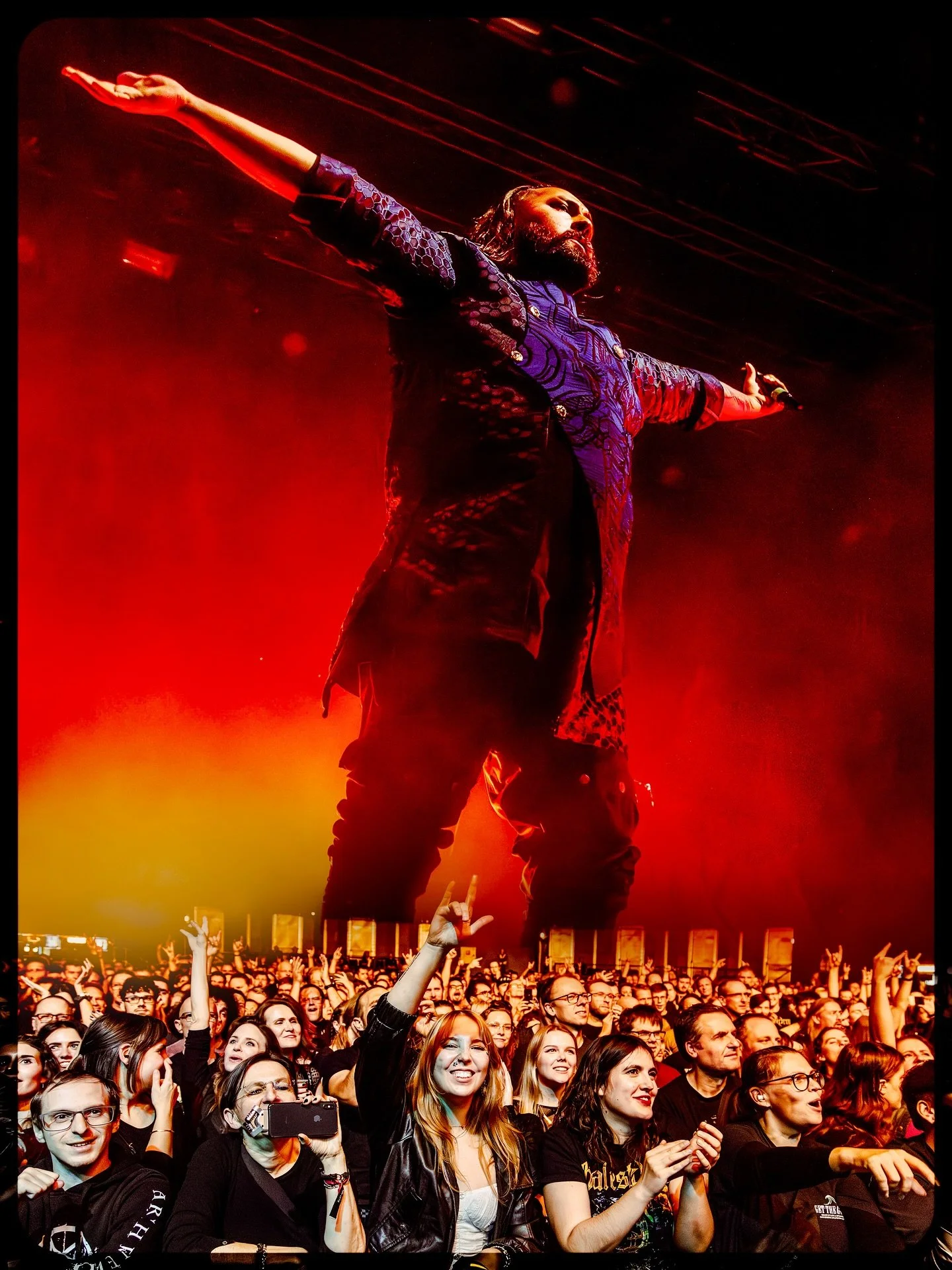 Bloodywood delivered an incredible show in Vienna last week! One of the most powerful sets I&rsquo;ve shot in a while! 💥
@bloodywood 

#bloodywood #vienna #livemusicphotography