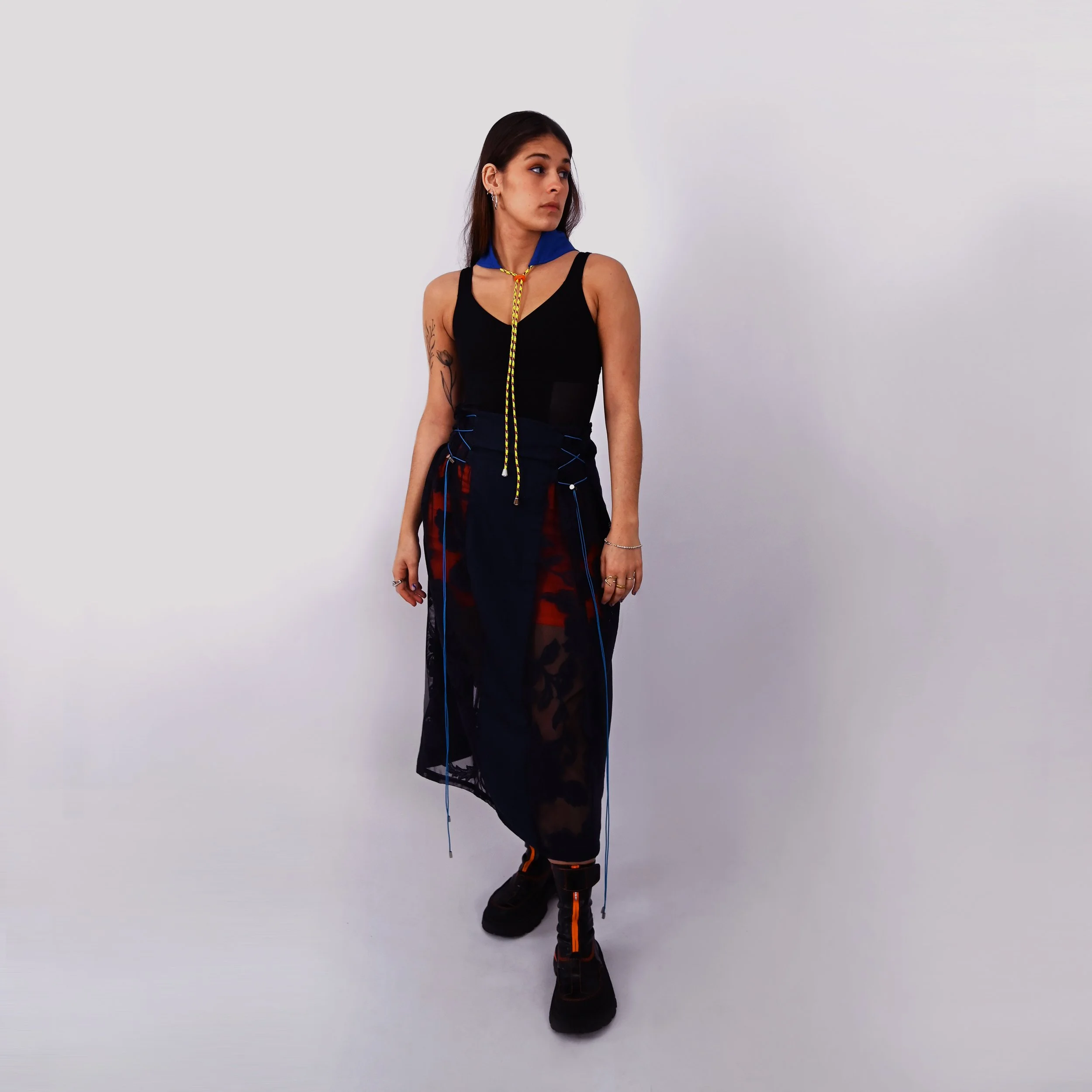 SURJUPE DENTELLE.jpg