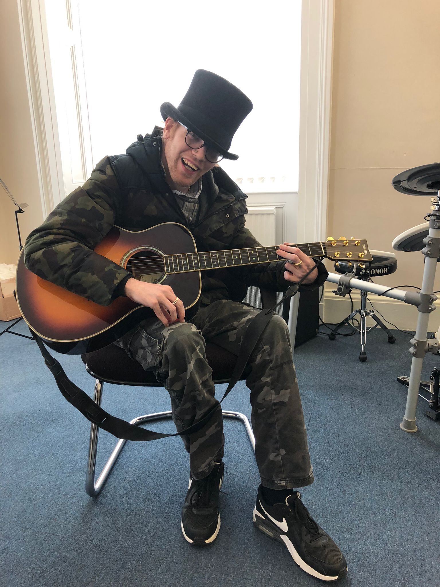 Duncan - Guitar - 2023.jpeg