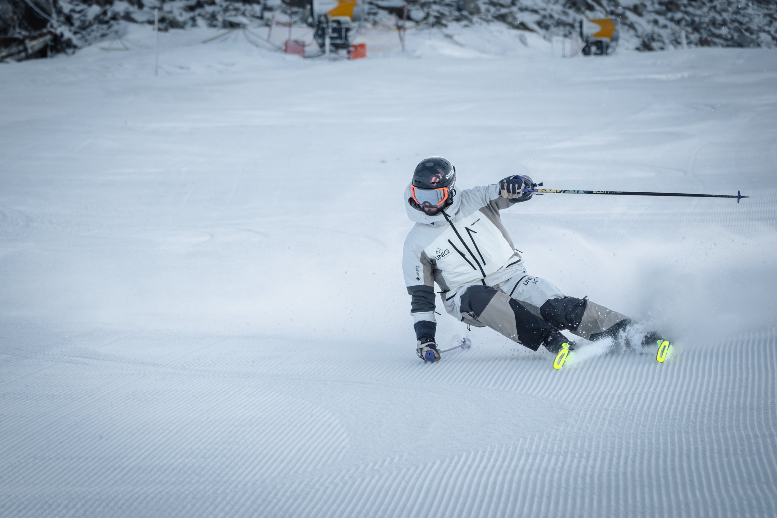 Eliya Rubin carving a turn on a groomed ski slope