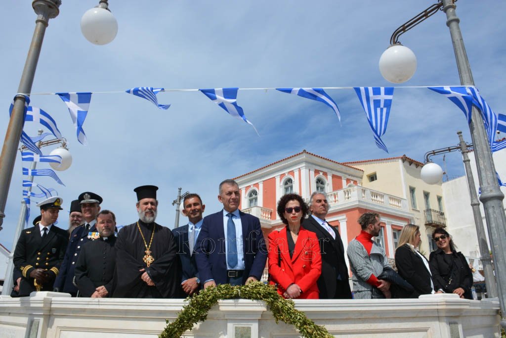 tinos-orthodoxias-106_53608170374_o.jpg