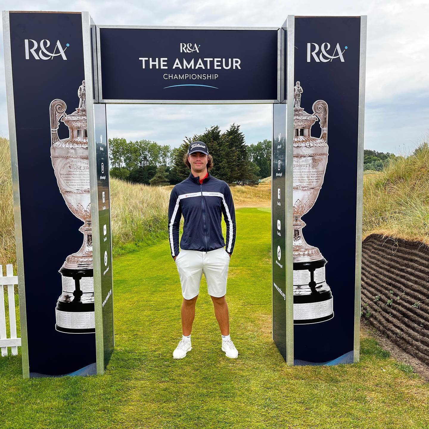 Humbling week! Time to reflect and prep for what is next the European Amateur&hellip;🤙🏻 76, 68 (+1) T135( out of 285)

@maxi.klaus viel Gl&uuml;ck im Matchplay!!
@_fabian_lang_ ist noch Eis da?
@csumgolf @golf.at @gclinz 
#fishandchips #england #li