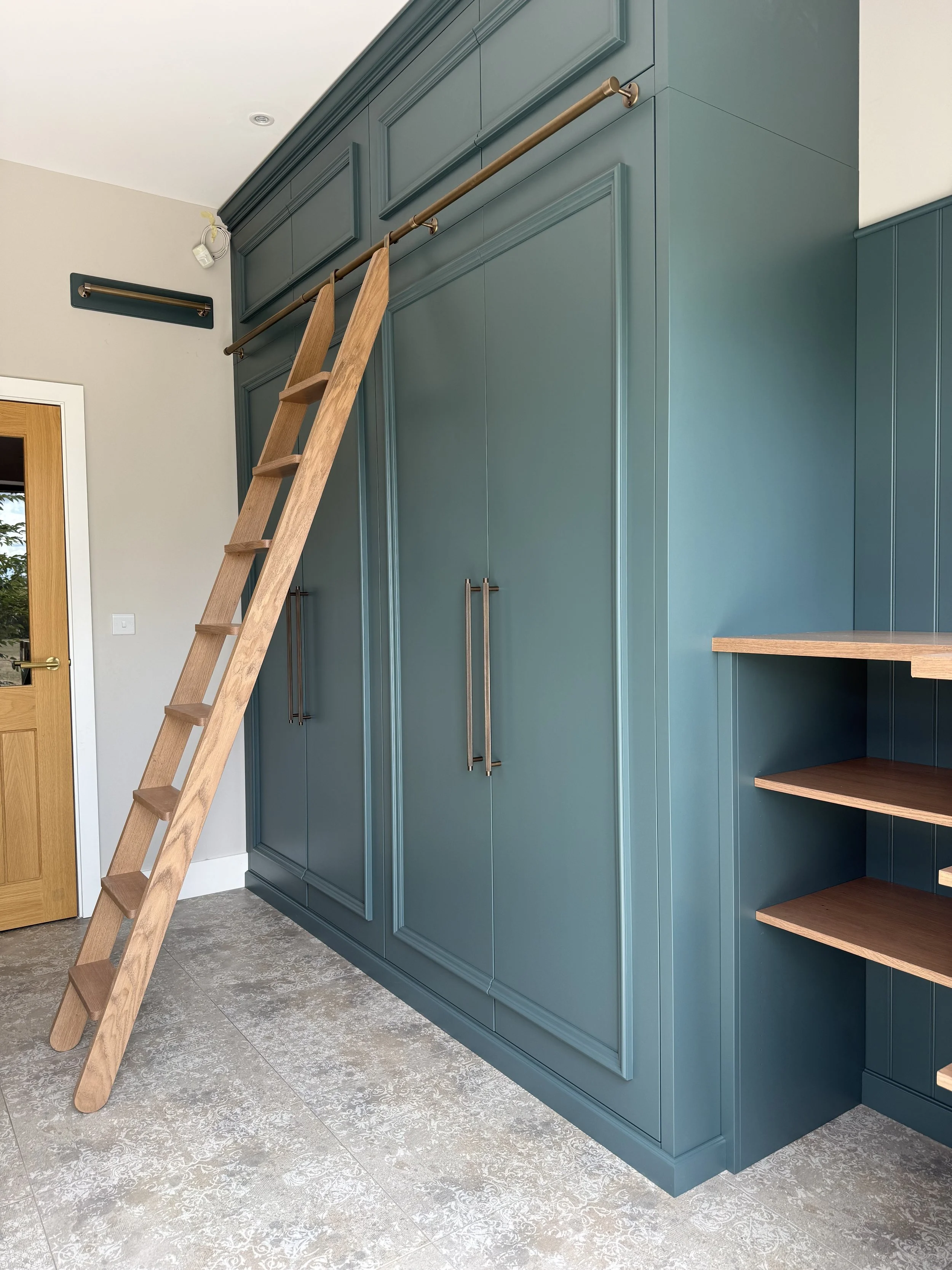 Boot room storage