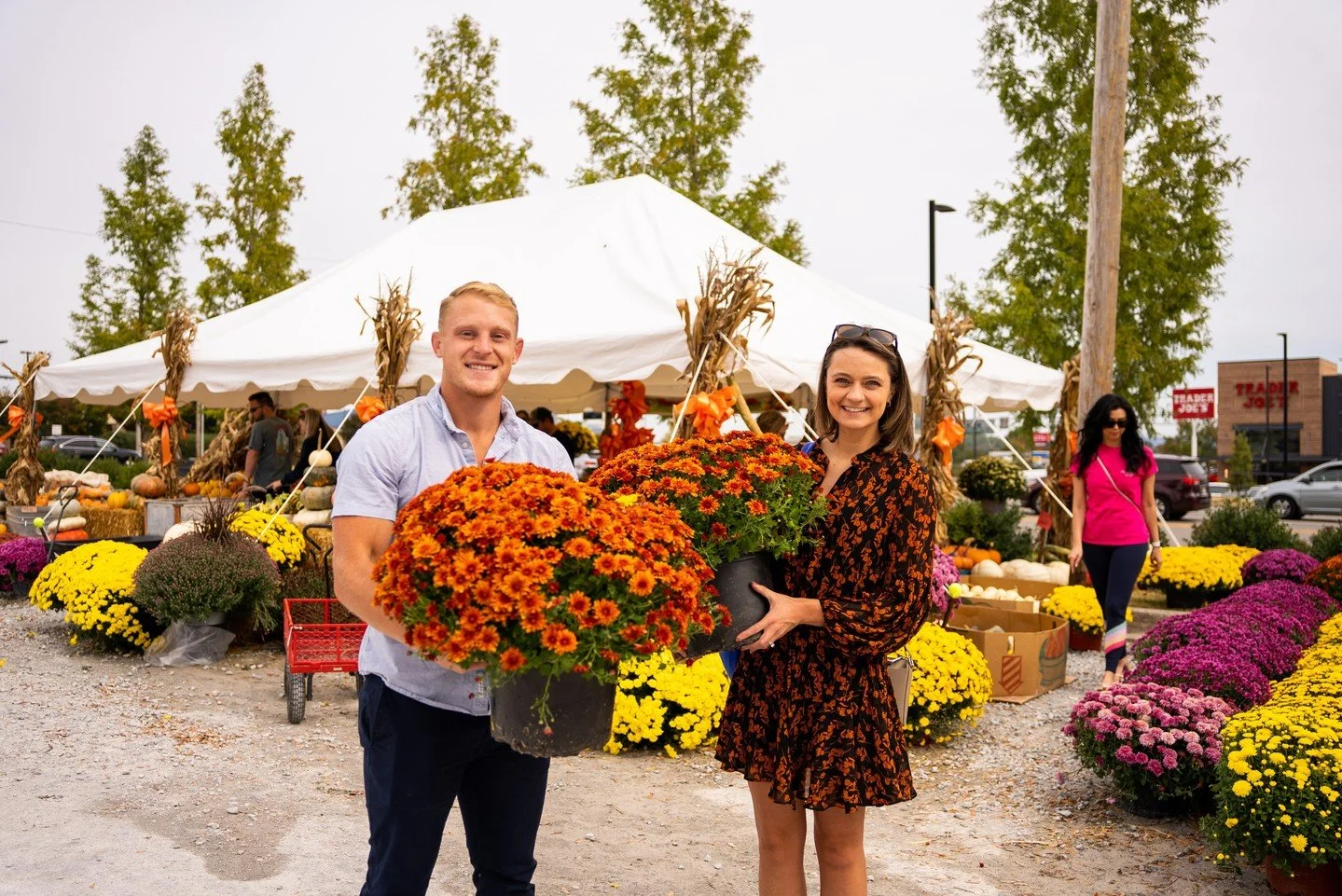 🎃The Pumpkin Patch is back again at MidCity District each weekend in October! Stock up on your fall decor by shopping with local farmer, Reed's Farmers Market! ⁠
⁠
⏰️Hours are: ⁠
Friday and Saturday / 10:00 am - 6:00 pm⁠
Sunday / 12:00 pm - 4:00 pm⁠