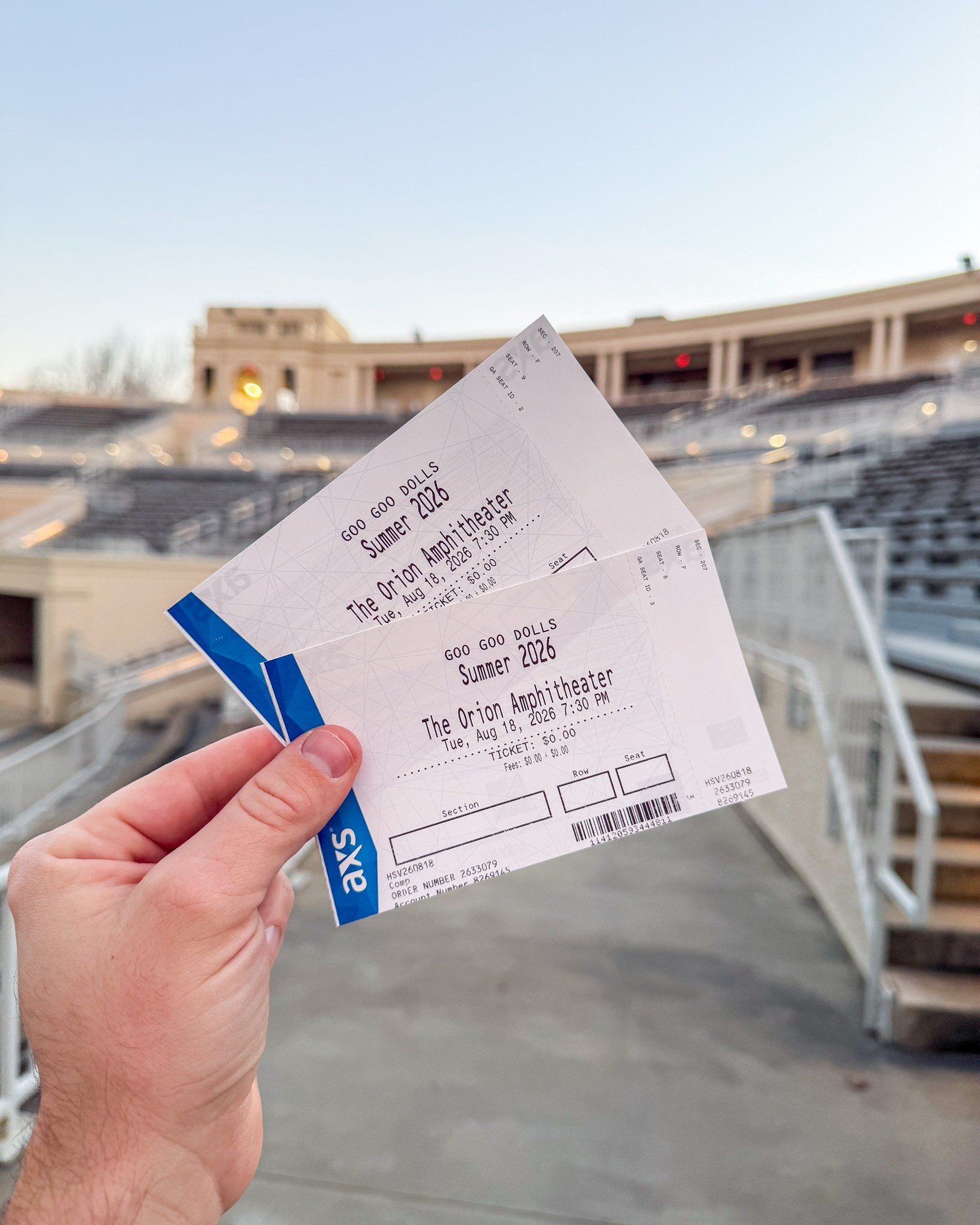 ✨ 12 Days of MidCity Giveaways ✨

🎄🎅We&rsquo;re spreading holiday cheer with daily prizes from your favorite local spots!!! 

✨ Day 🔟 we&rsquo;re giving away:
&bull;TWO ✌️ tickets to the Goo-Goo Dolls and Neon Trees Concert at the Orion Amphitheat