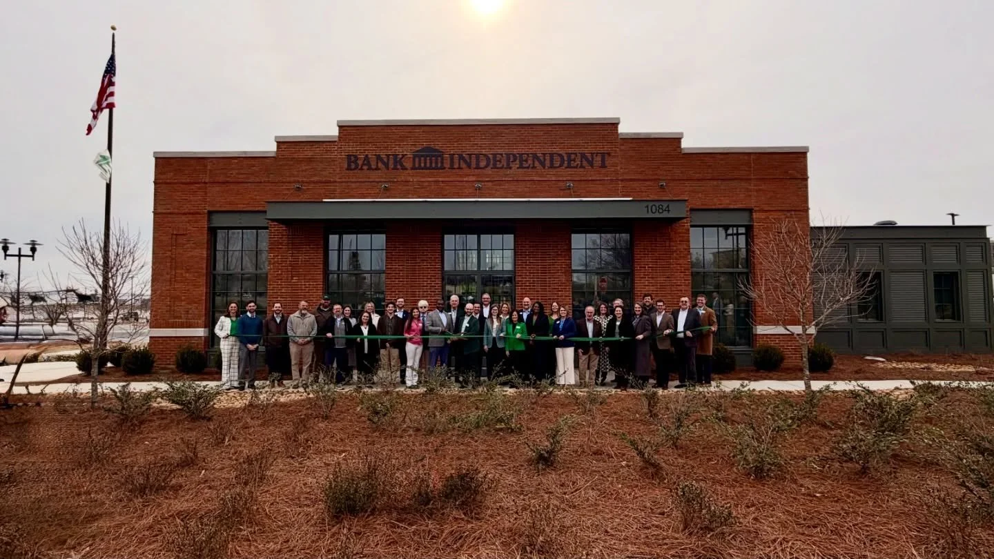 🥳Congratulations to @bank_independent on their grand opening and ribbon cutting today! We&rsquo;re proud to have you in MidCity District! ✂️ 🎉
