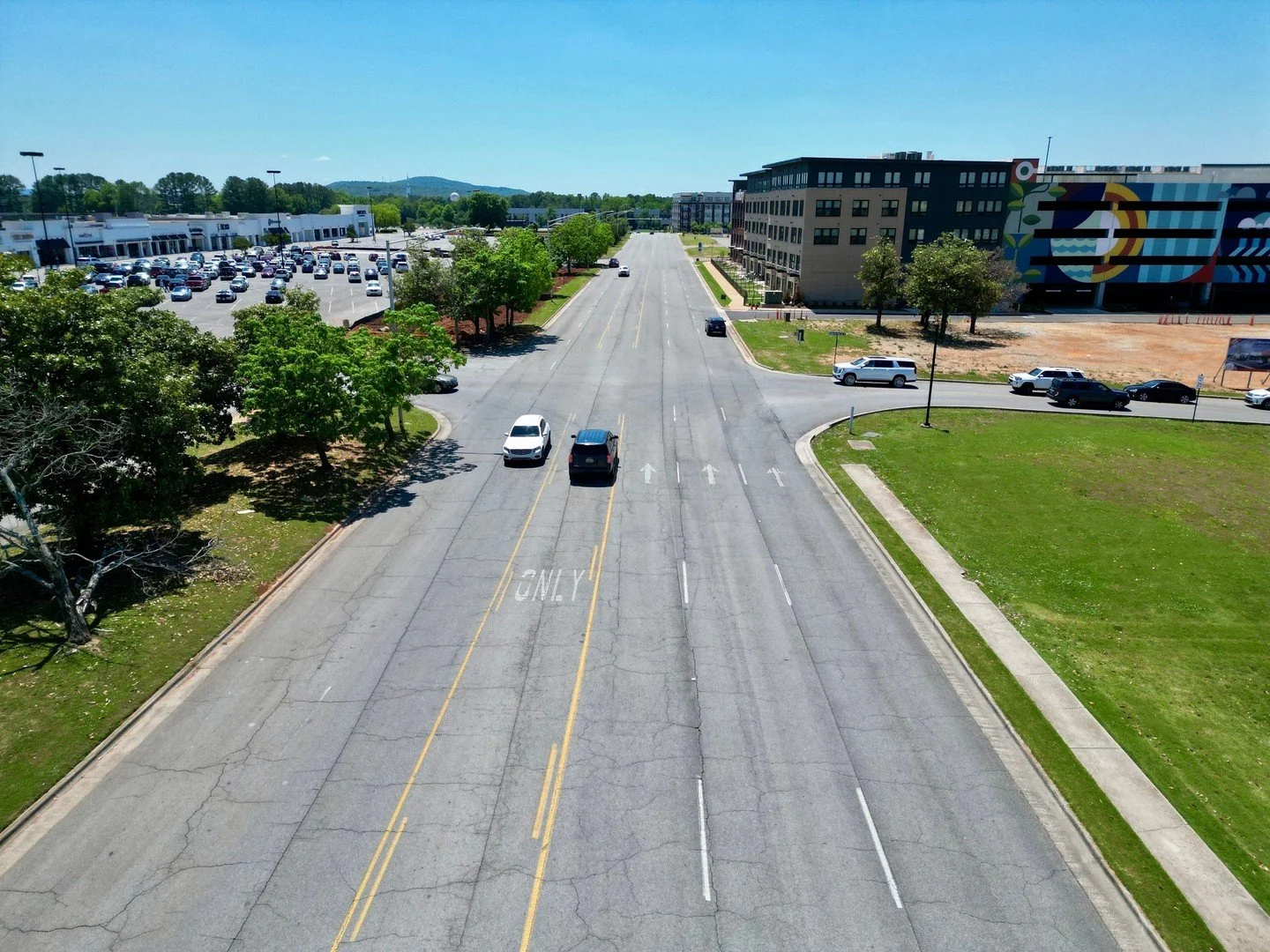 🚨 New businesses. Better roads. More reasons to visit MidCity. 

Construction continues on Old Monrovia Road and parking improvements are taking shape within MidCity Plaza. We&rsquo;re also gearing up to welcome some incredible new additions to the 
