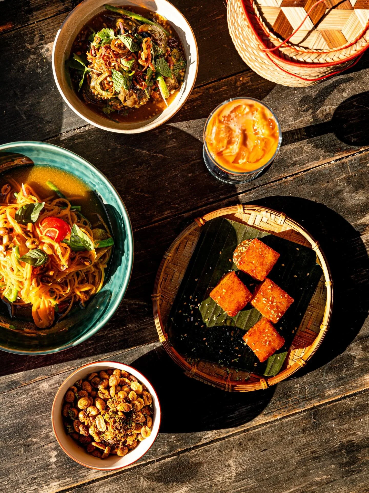 Heads up we will be open this Wednesday, 12/31 until 7pm! Come get your bird before your NYE activities 🪩
We will be closed Thursday, 1/1 for New Year&rsquo;s Day.
Here till 9 tonight! Come eat a vegetable, you know you need it 😉