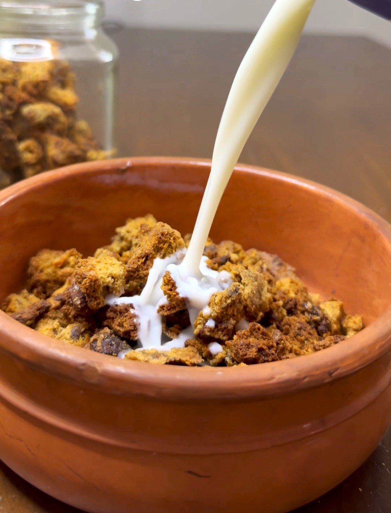 Granola με το Banana Bread 