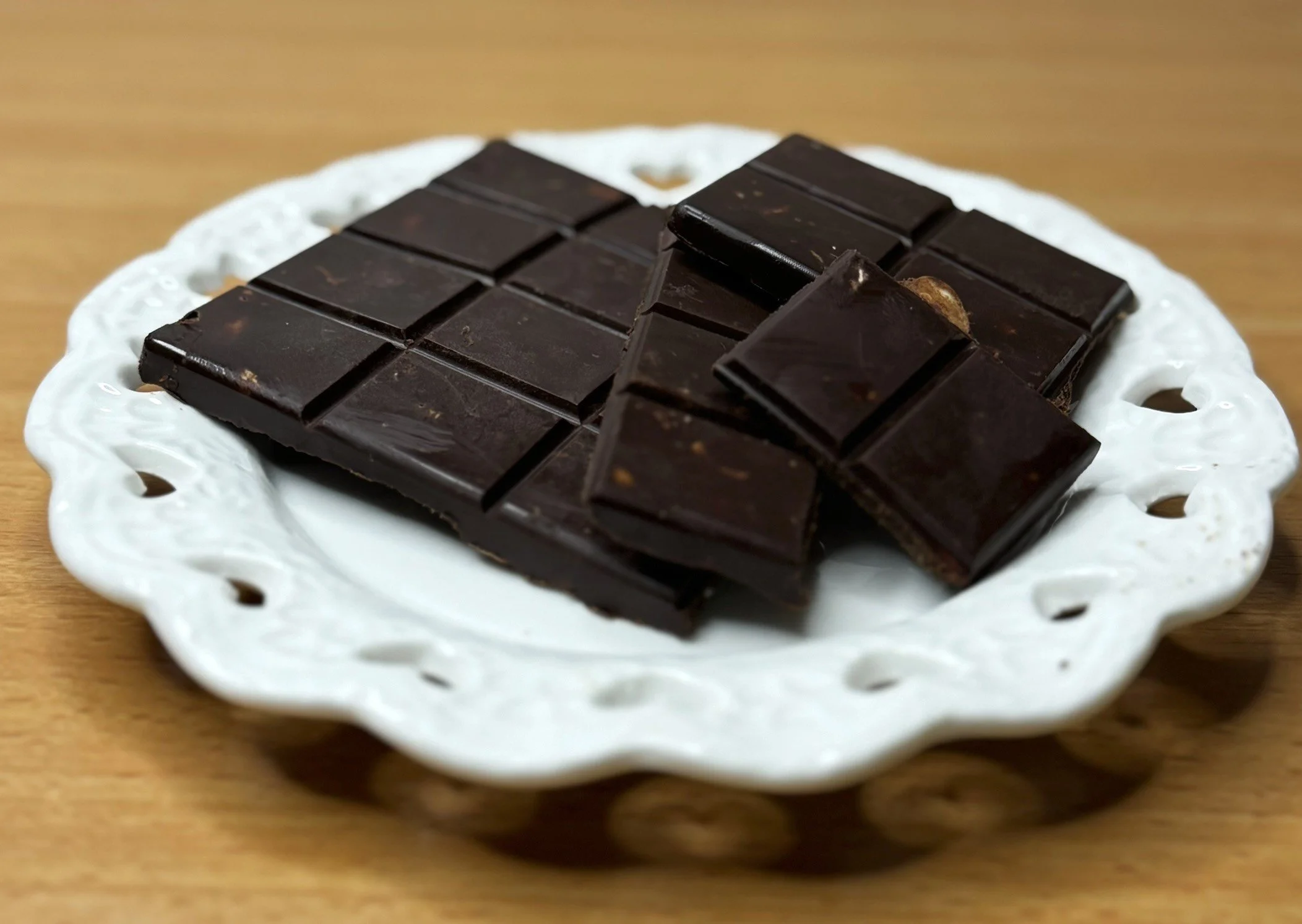 Σπιτική σοκολάτα αμυγδάλου με μέλι