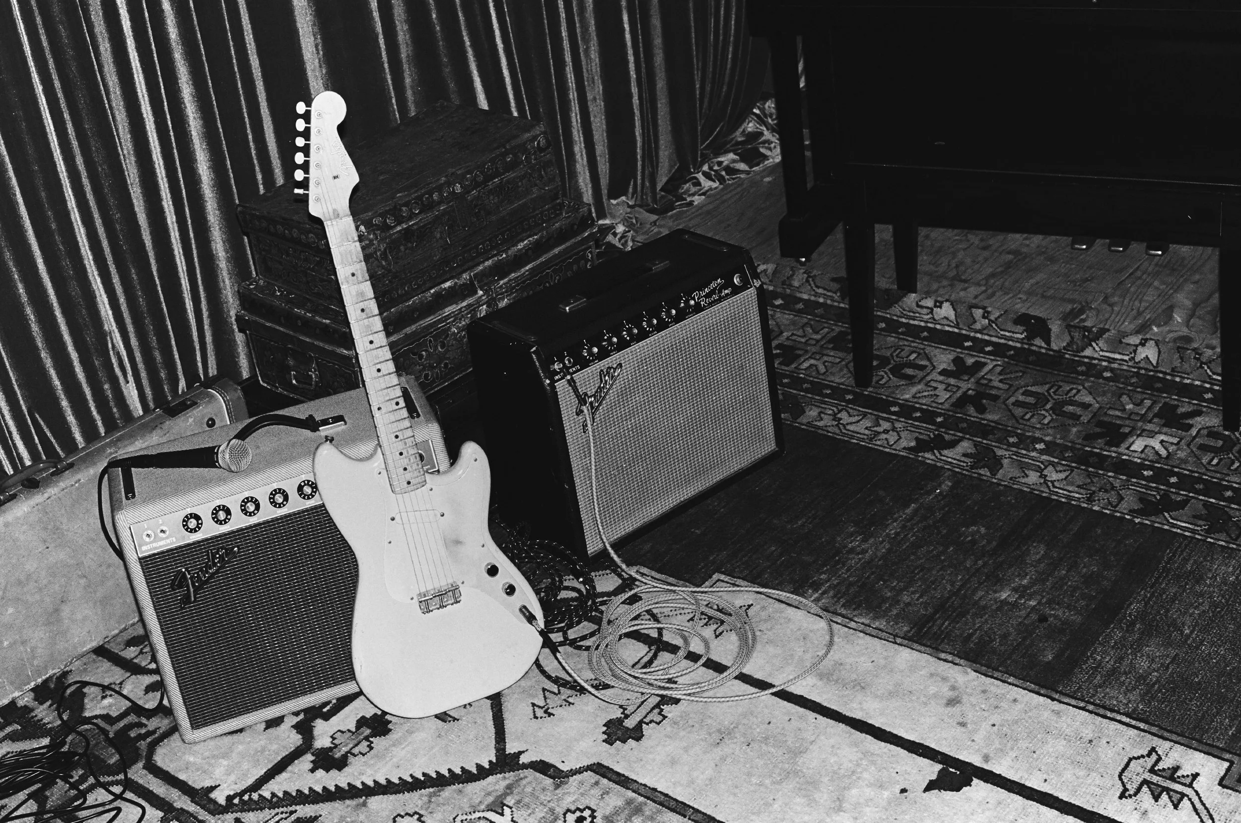 032_64950001_BW.jpeg