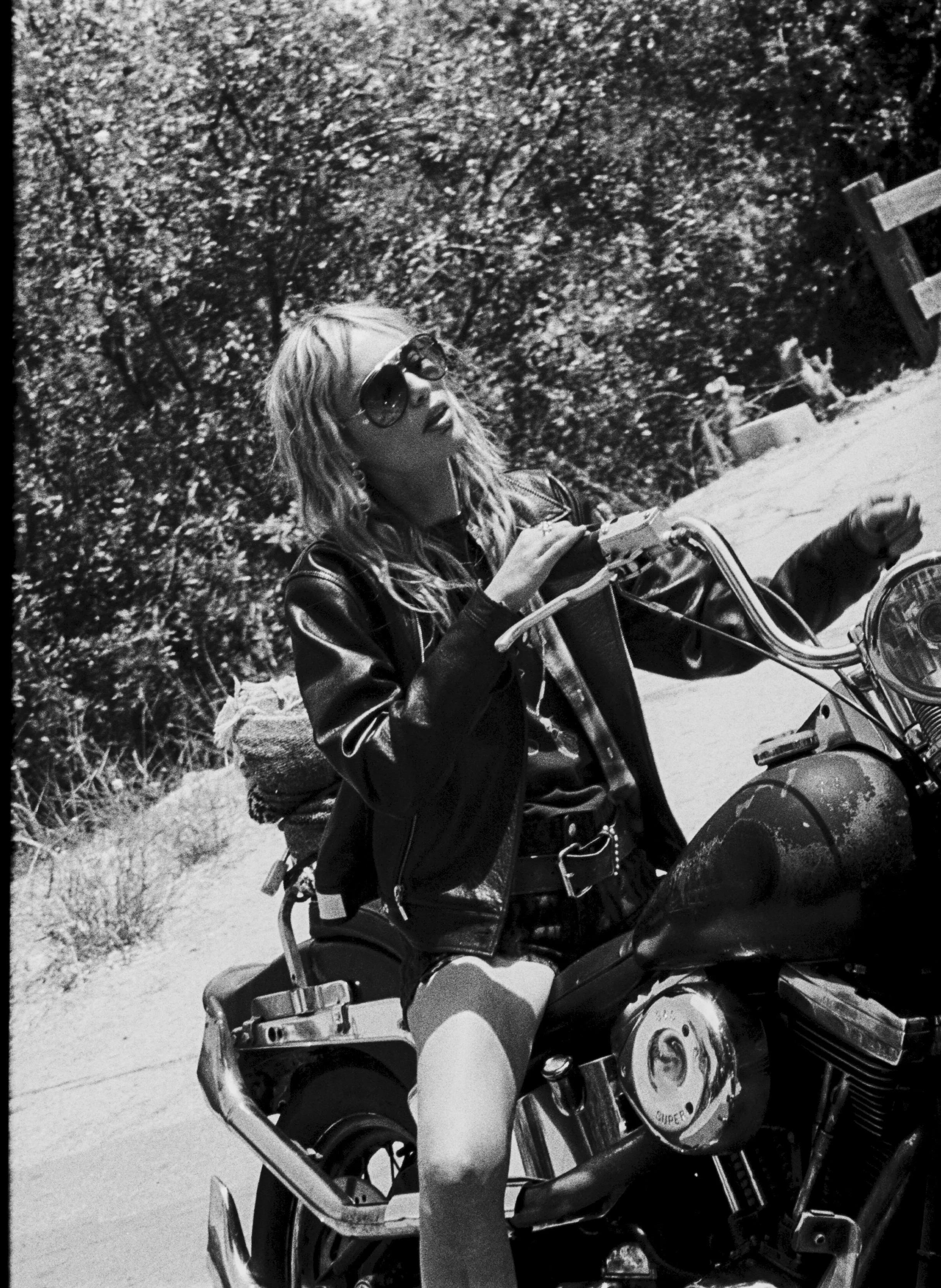007_13160017_BW.jpg
