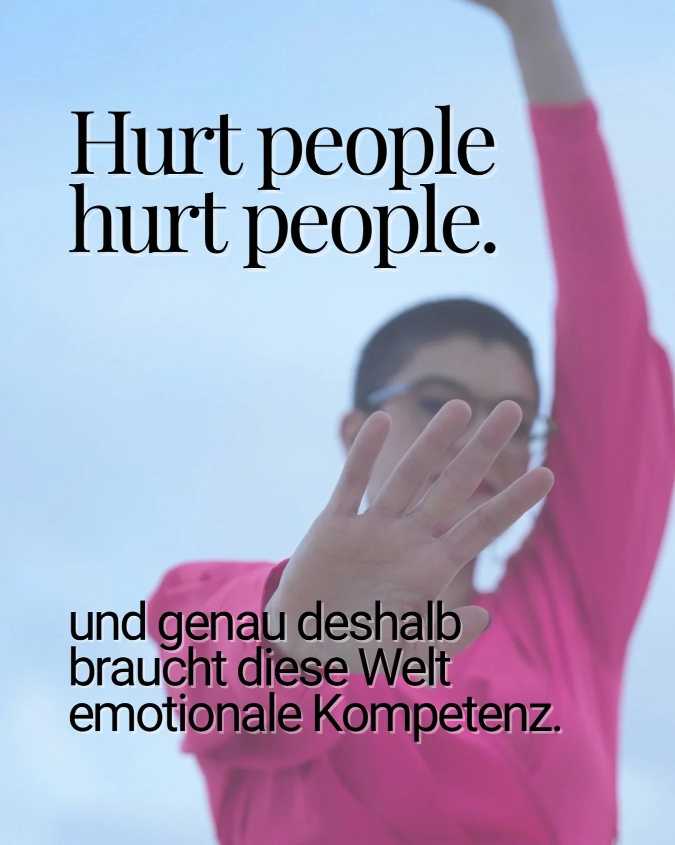 Hurt people, hurt people.

Die Welt ist UMBRUCH. 
Krieg. 
Mord.
Epstein.
Moralisch verwerfliches Verhalten.

Alte Systeme haben ausgedient. 
Sie zerbrechen. 
Sie werden angegriffen. 
Sie zerfallen. 

Sicherheit entsteht nicht mehr im Au&szlig;en. 
Da