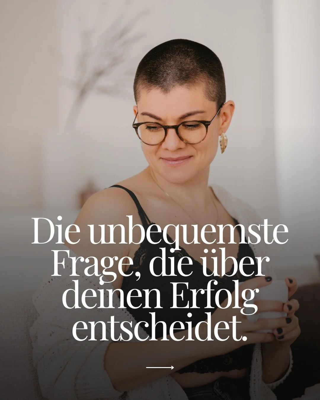 Die unbequemste Frage, die &uuml;ber deinen Erfolg entscheidet:

👉 Wie sehr willst du es wirklich?

Du wei&szlig;t, du solltest verkaufen &ndash;
aber die Angst h&auml;lt dich zur&uuml;ck.

Du wirst kritisiert &ndash;
und wirst leise.

Niemand kauft