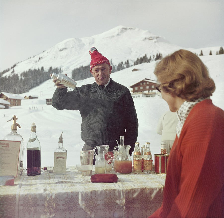 3-lech-ice-bar-slim-aarons.jpg