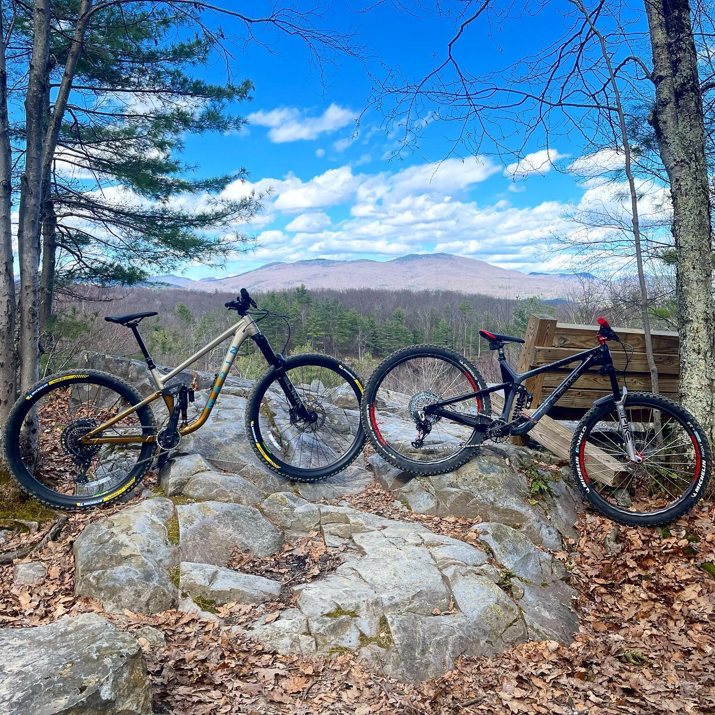 Our first DownValley team ride of the season was a success. We had an eXtra Rad time testing out the new @marinbikes in the shop! 
@pinehillpartnership 
#extrarad #marinlife #mtbvt #pinehillpark #vermonttech #vermonttrails #bikeshopcrew #bikeshop #cu