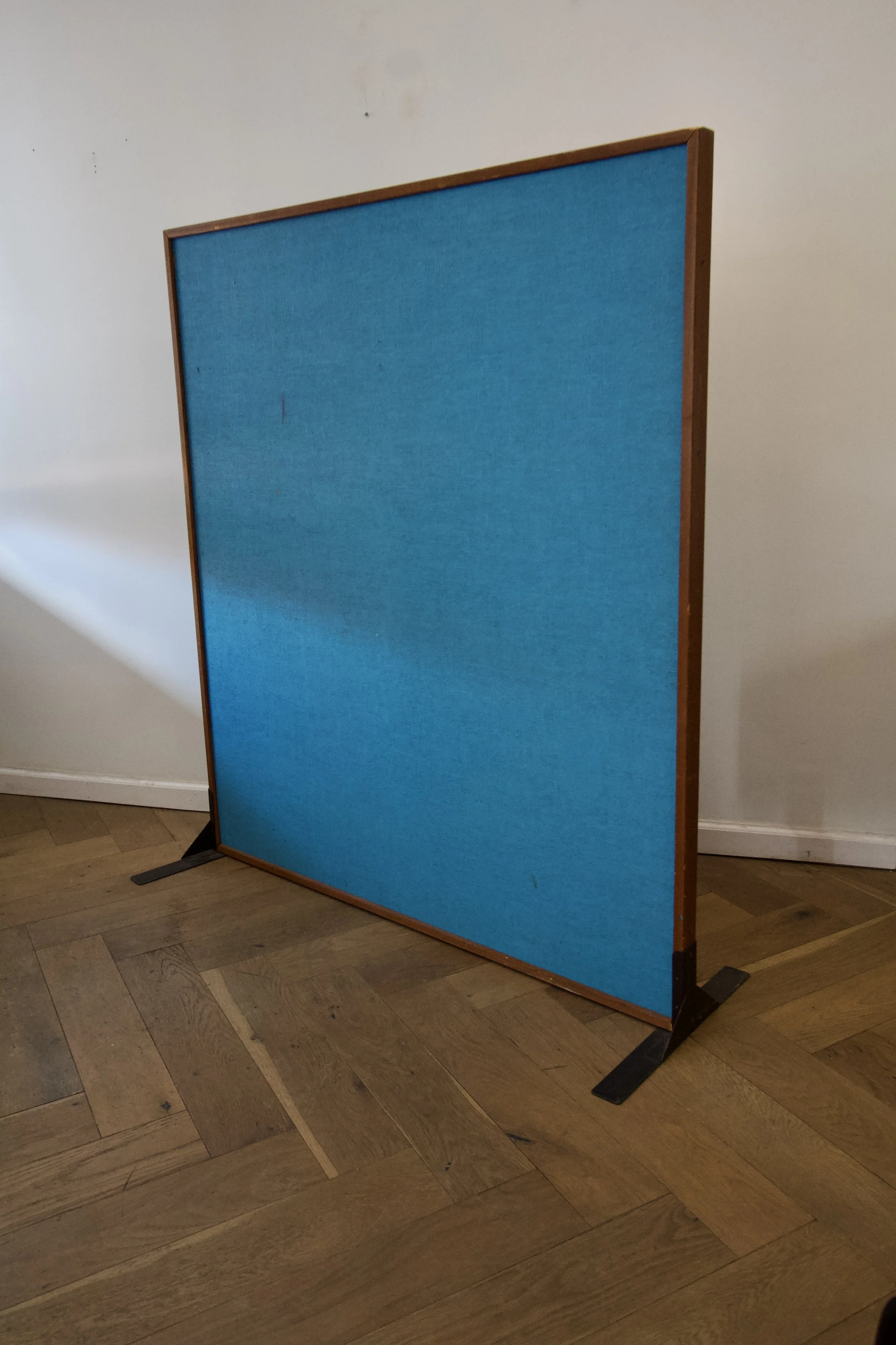 Mid-Century Modern Freestanding Partition