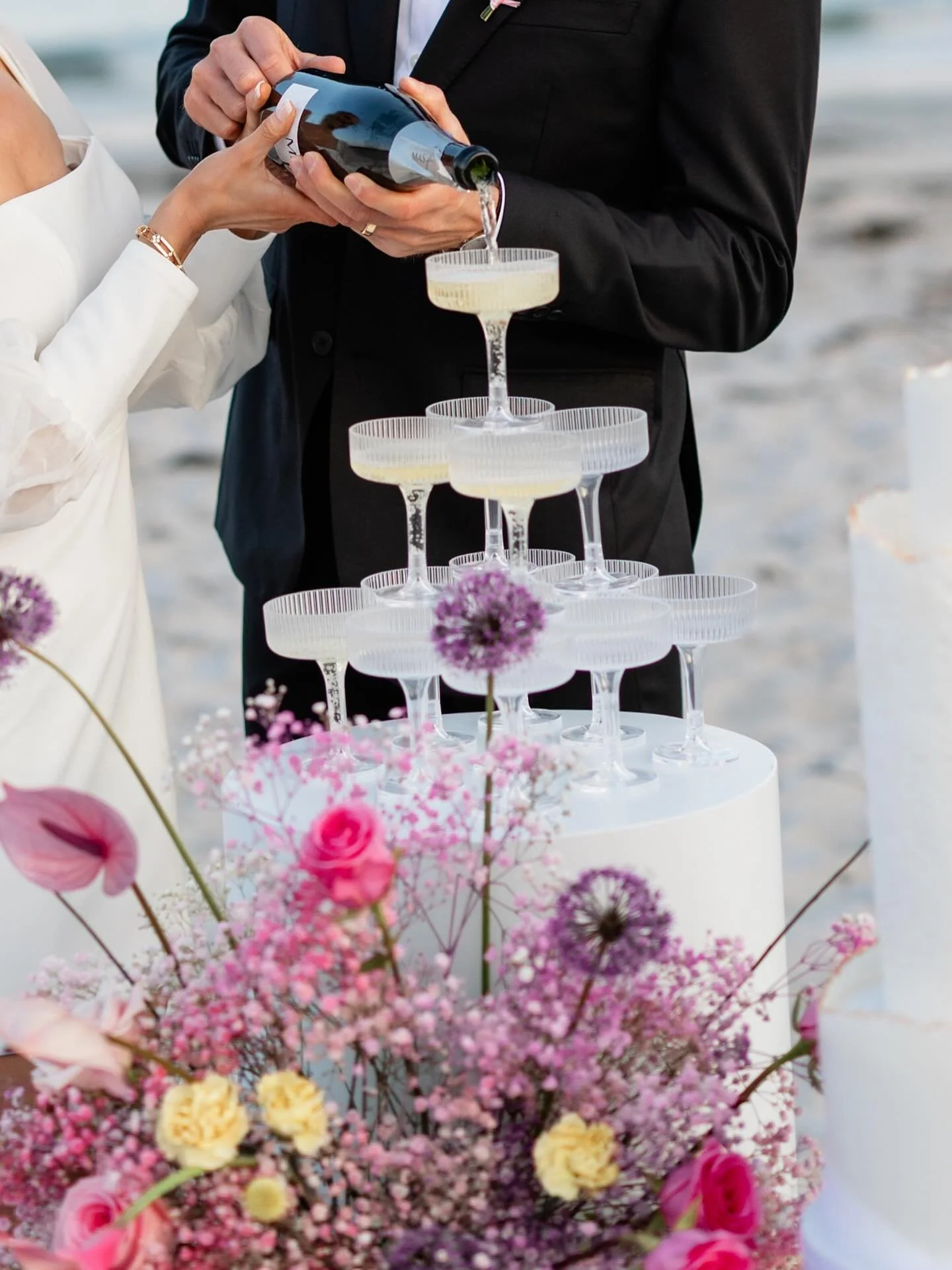 The bar is the highlight of your celebration, and you deserve to feel at ease about it! Instead of guessing, stressing, or putting your friends on “bar duty,” we take care of everything- from custom cocktail design and sourcing organic, f