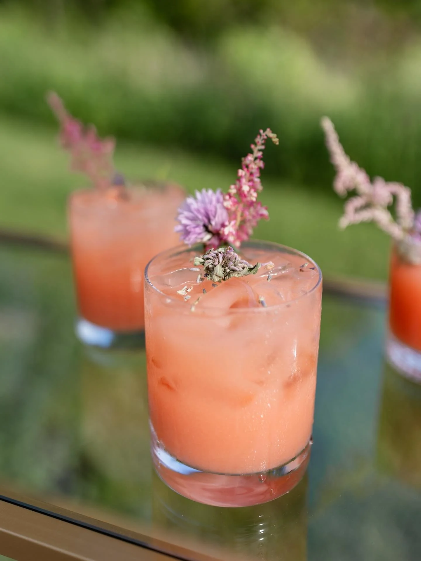 Thinking about a deliciously infused botanical bar experience, or simply looking to book a bar service that matches your creative themes & vision? Eido Bar Company is passionate about turning every drink into an experience. We craft our cocktails