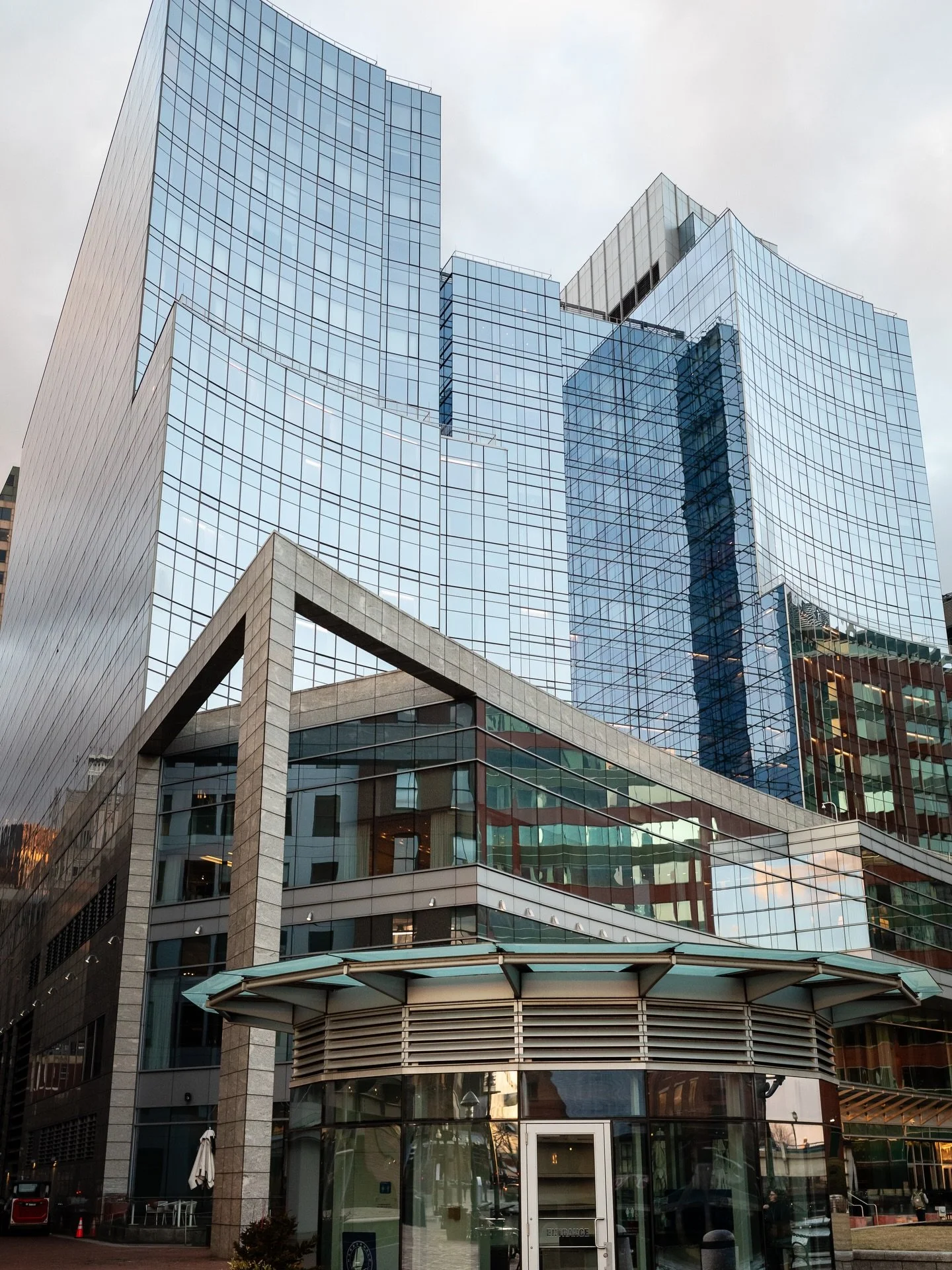 NO NOTES. 👌🏼✨

I can barely put into words the how much this group means to me. Having started as the bar sponsor for @emergeeventcollective at the end of 2024, I attribute much of Eido Bar Company&rsquo;s scale &amp; growth to Sarah for pioneering