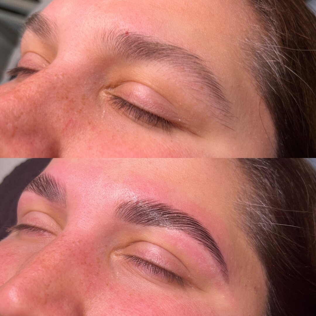 Contrary to popular belief,  brow laminations can be as natural looking as you want it to be. 😧⁣

Brow lamination doesn&rsquo;t mean your hair permanently sticks straight up. It is a chemical process done to the hairs to relax them and allow you to 