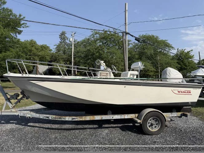 1989 Boston Whaler Outrage 20