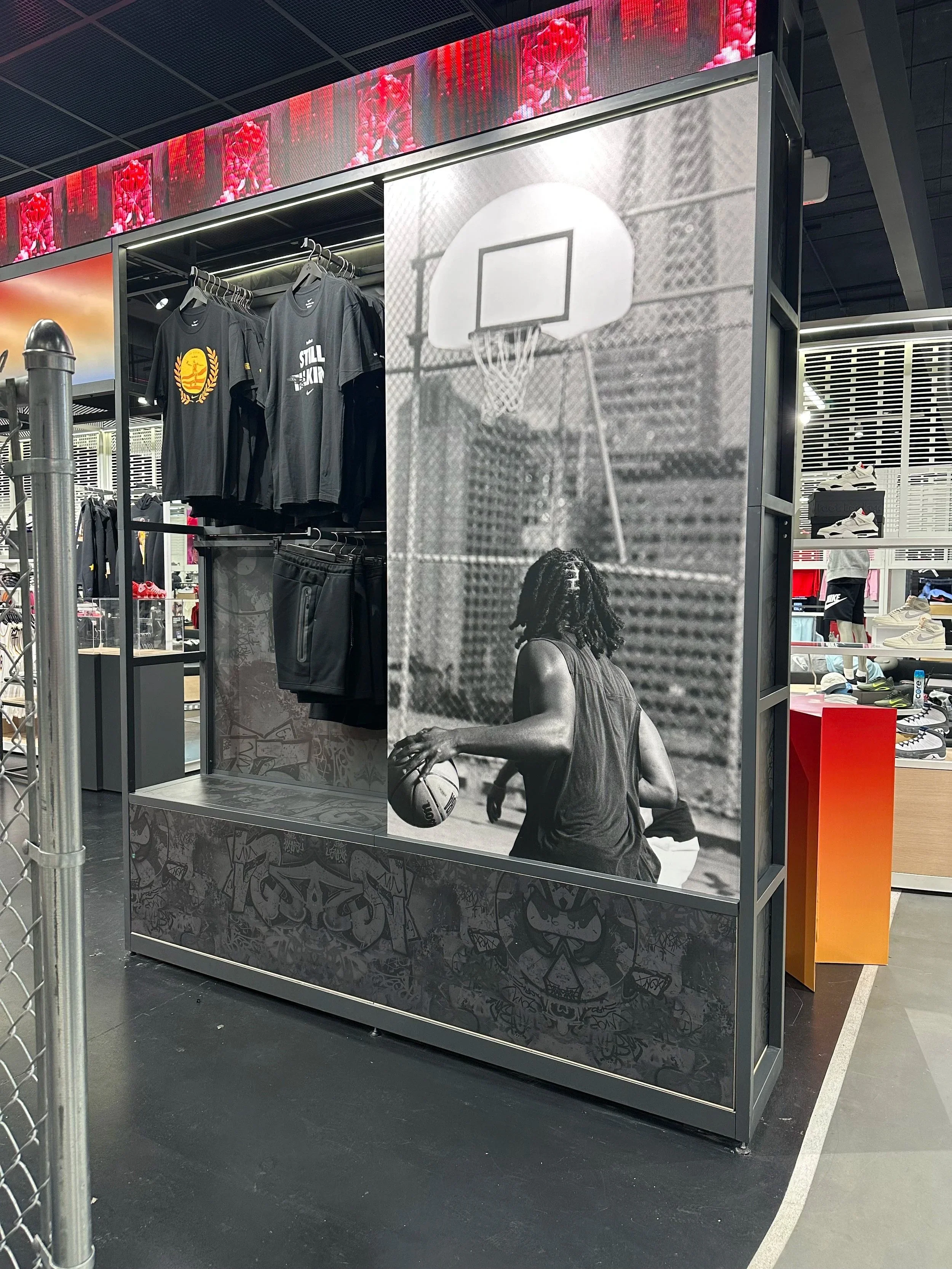 Custom Aluminum-Framed Display with Direct-to-Print Rigid Panels